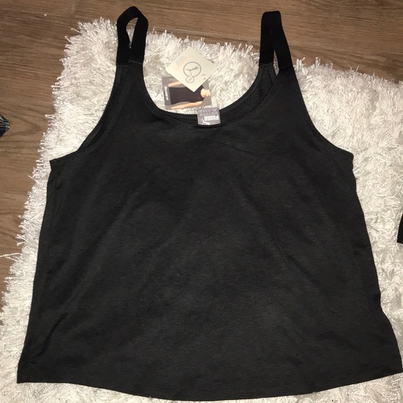 Women’s Puma top - Picture 2 of 3